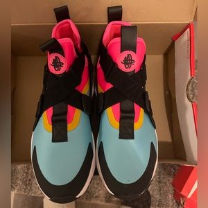 Nike Air Huarache City